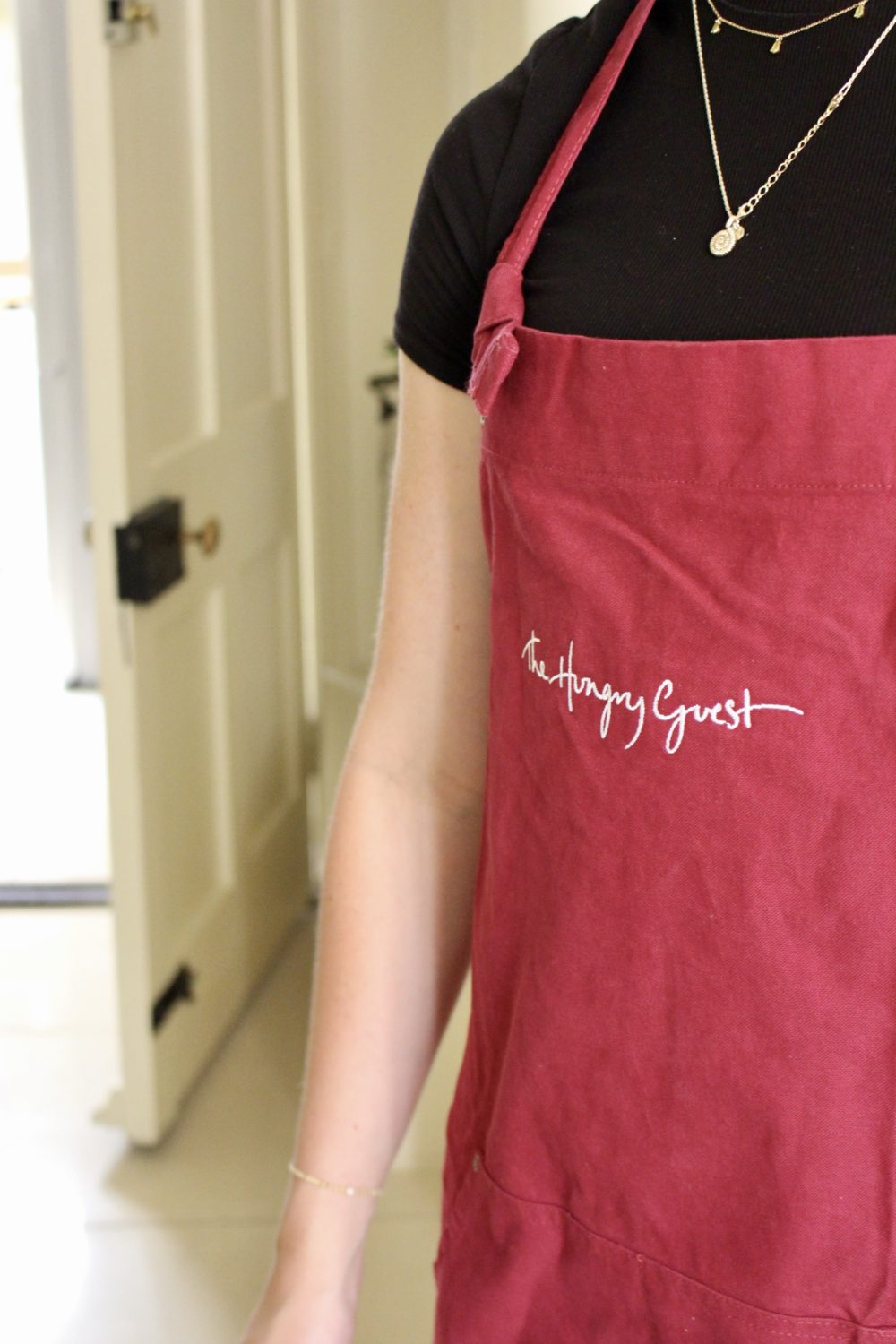 Image of the hungry guest apron on a person